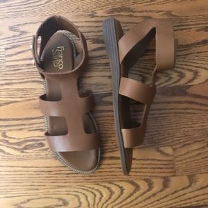 Ladies sandals